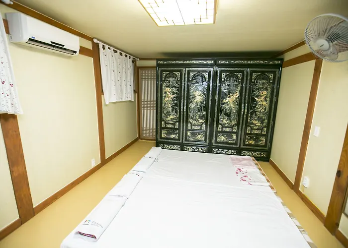 酒店 Bukchonmaru Hanok 2*