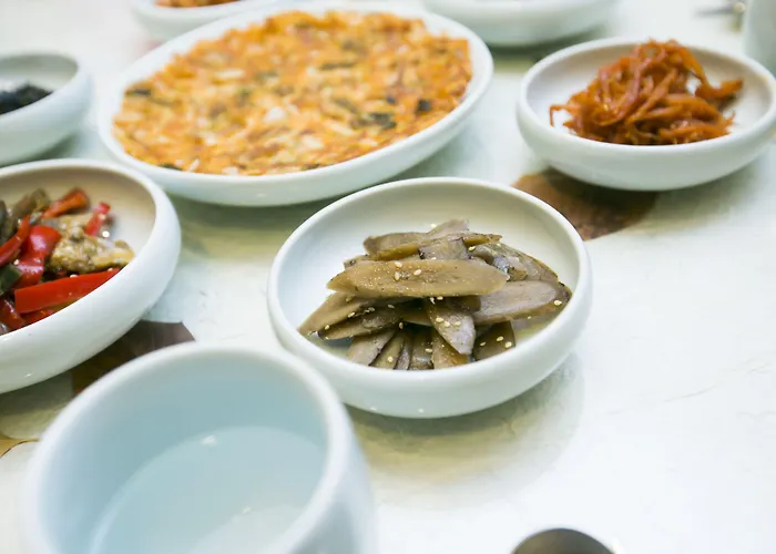 Bukchonmaru Hanok 2*