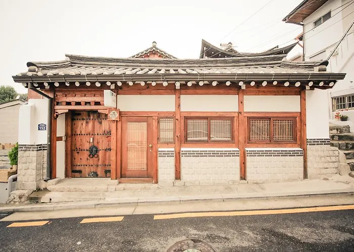 Bukchonmaru Hanok Hotel