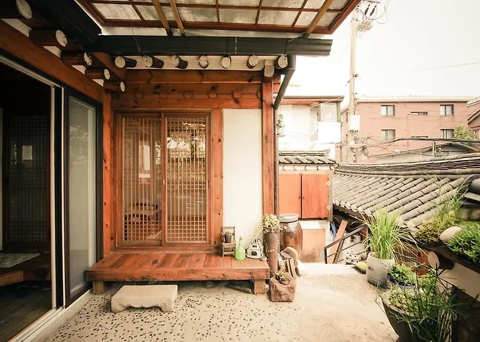 Bukchonmaru Hanok 2* 首爾