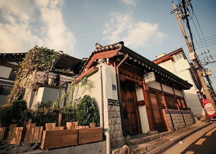 Hotel Bukchonmaru Hanok
